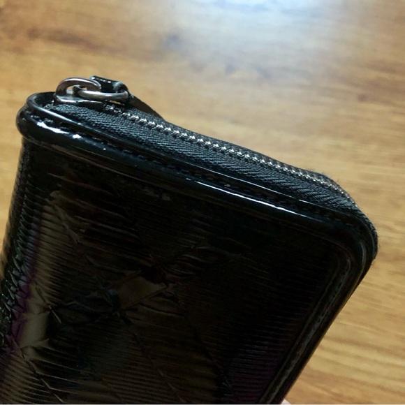 Burberry Black Patent Nova Check Zippy Wallet - Picture 4 of 11